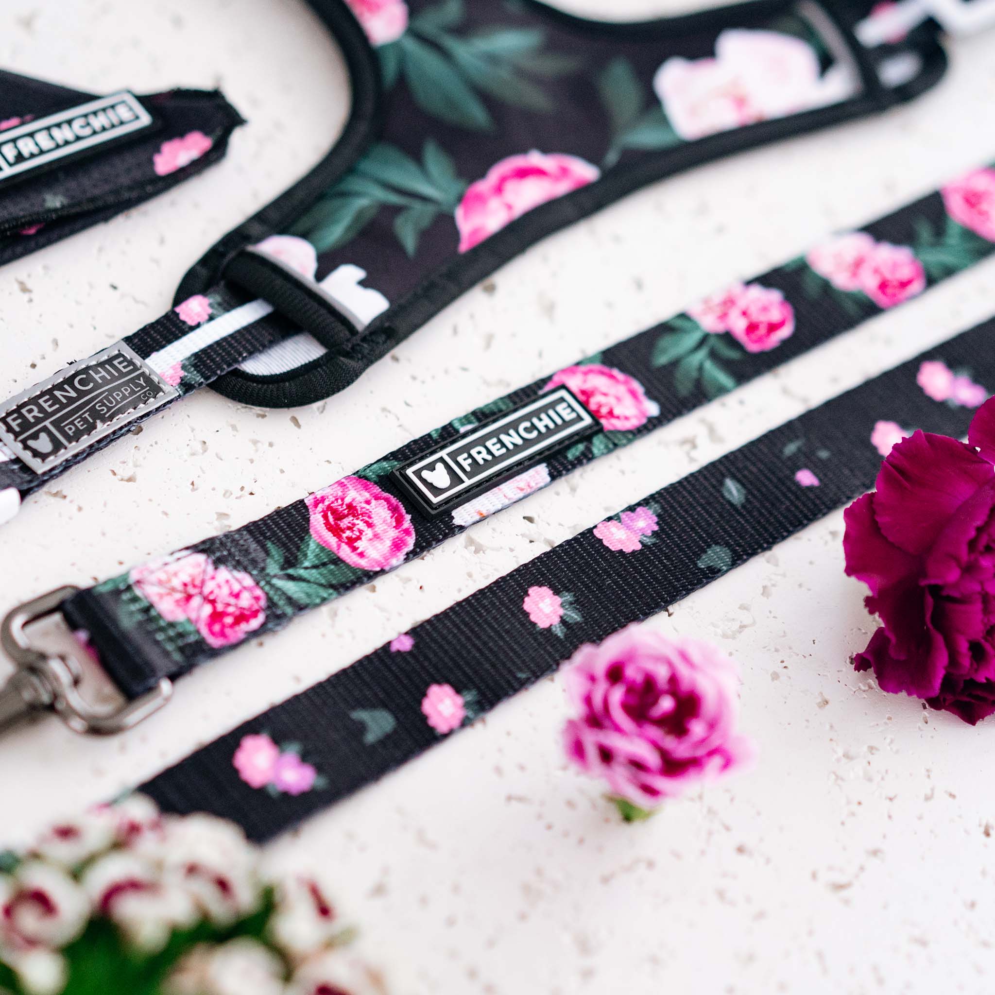 Frenchie Comfort Leash - Moody Floral - Image 4