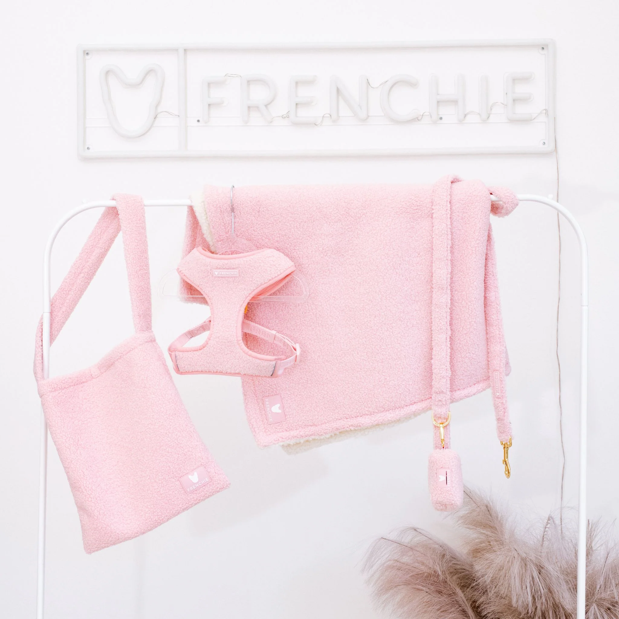 Frenchie Comfort Leash - Teddy Pink - Image 5