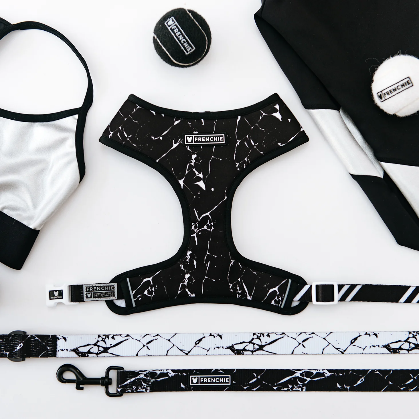 Frenchie Duo Reversible Harness - Black Marble - Image 3