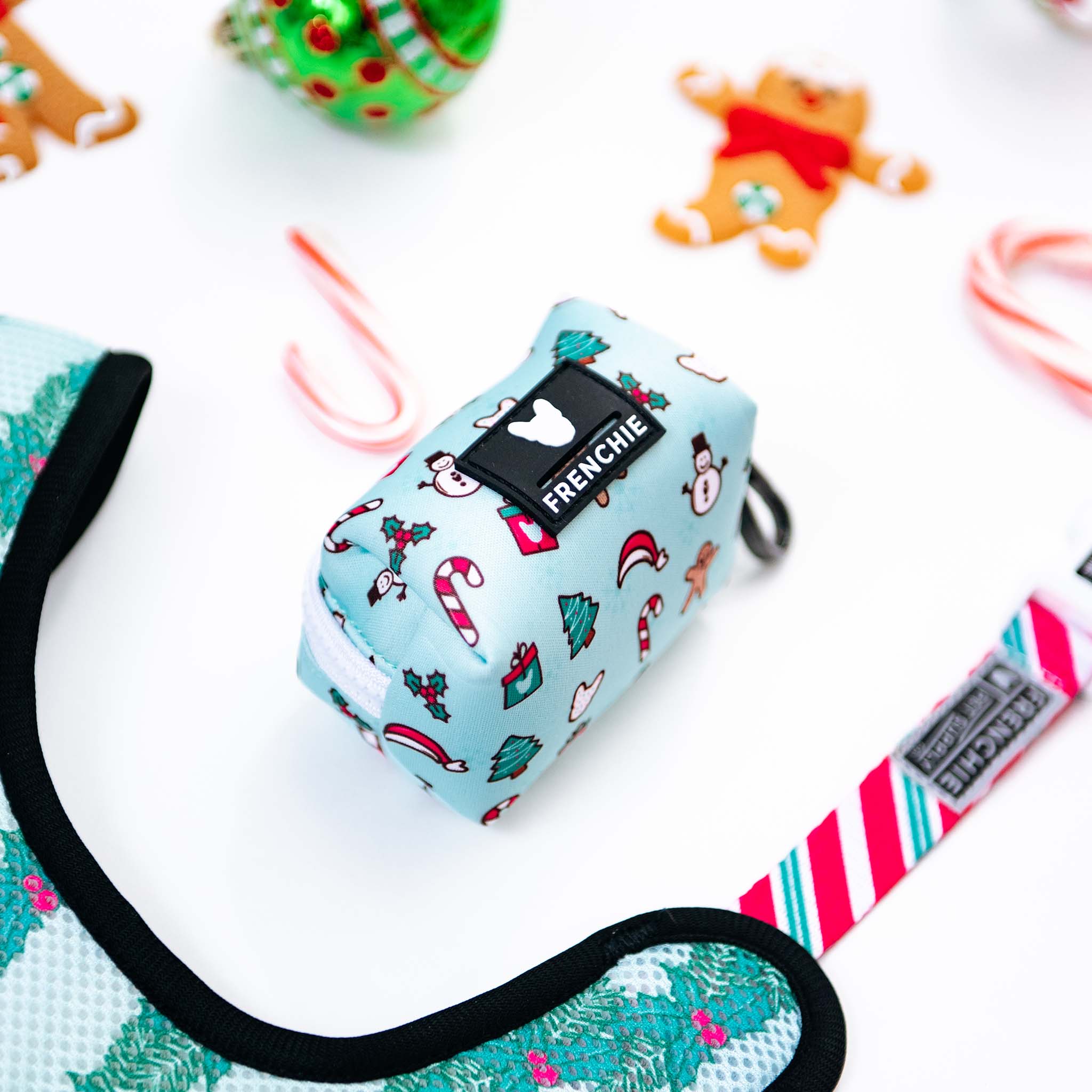 Frenchie Poo Bag Holder - Mistletoe - Image 8