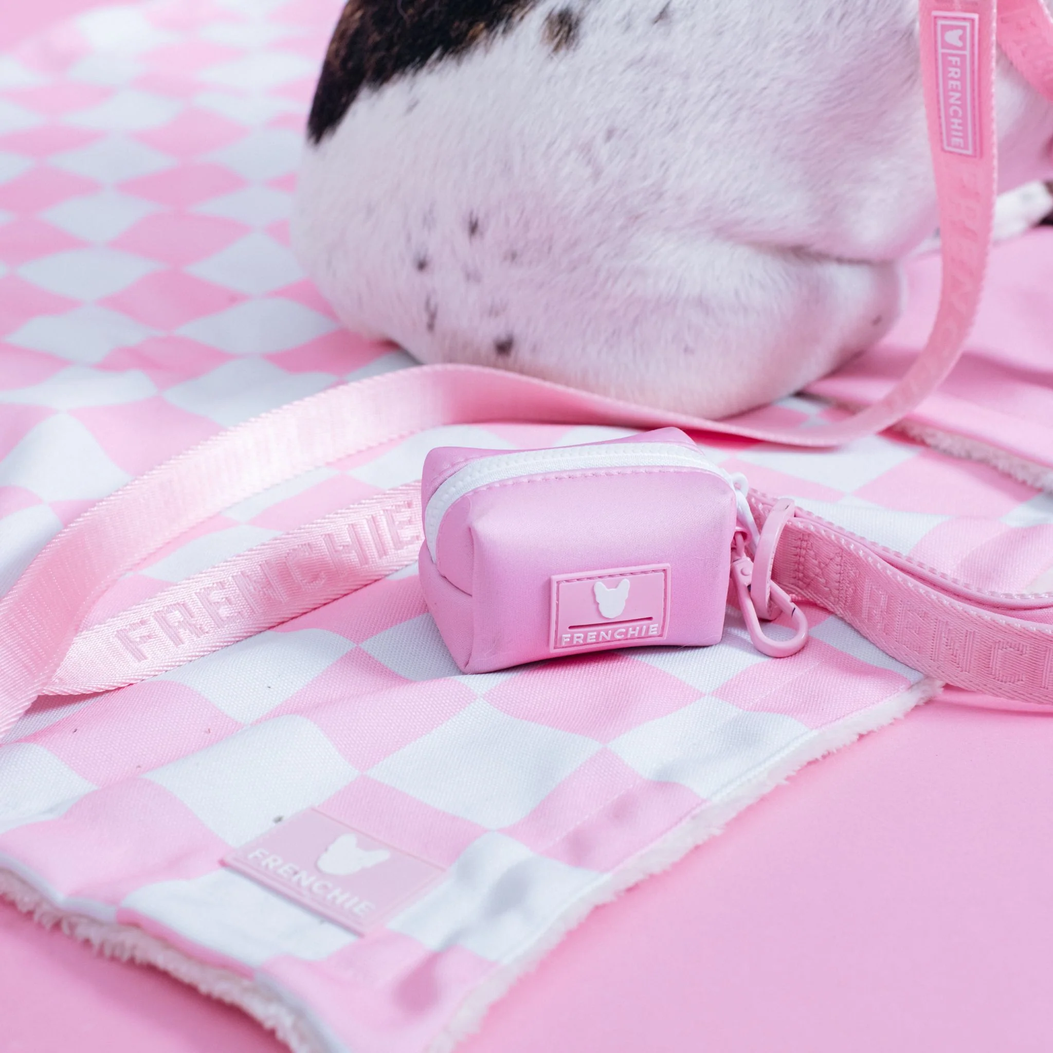 Frenchie Poo Bag Holder - Solid Pink Bubblegum - Image 4