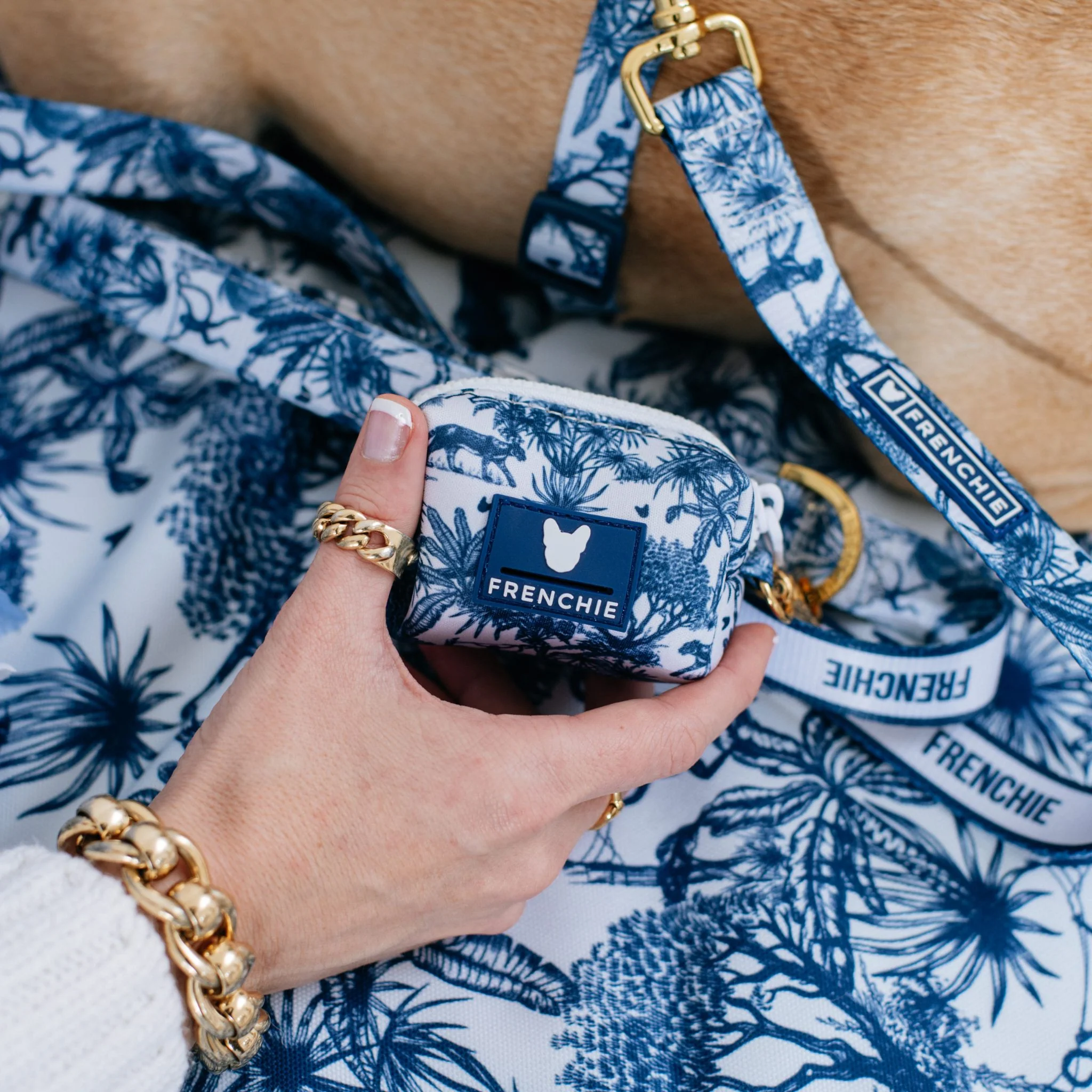 Frenchie Poo Bag Holder - Toile (Blue) - Image 2