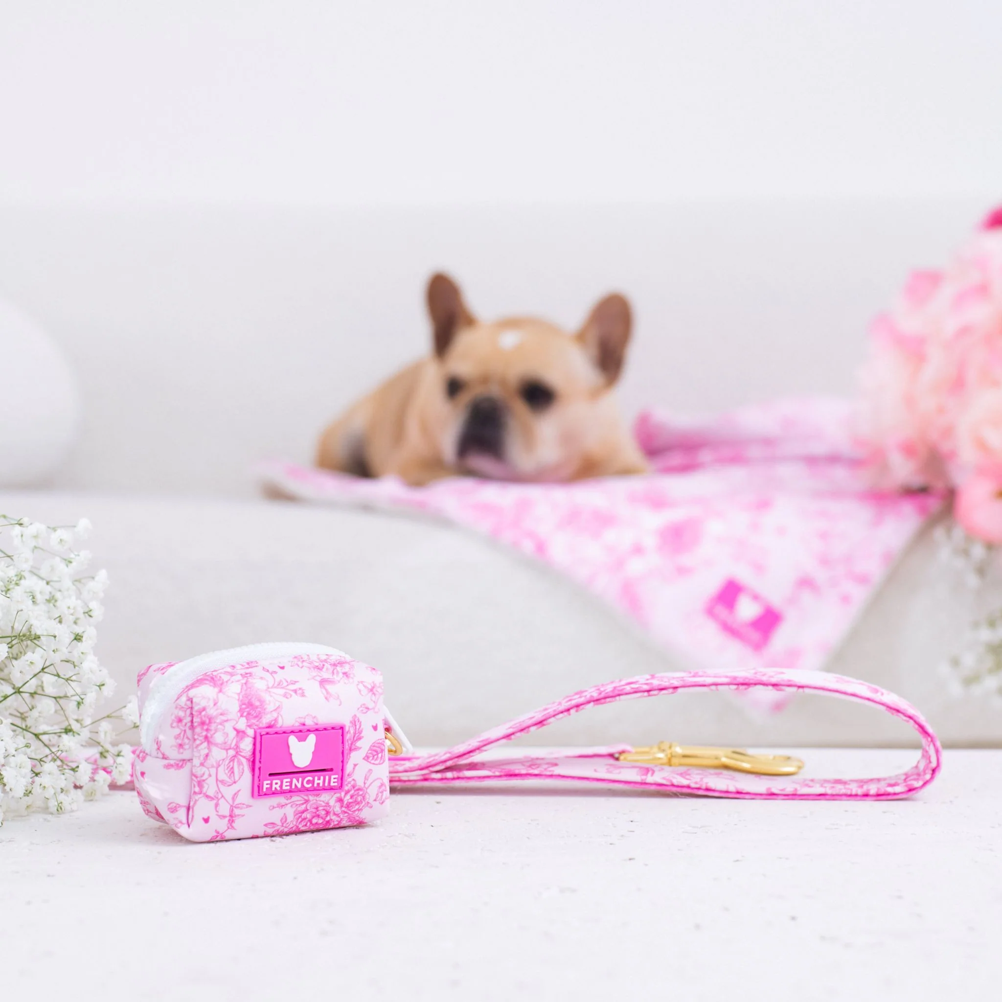 Frenchie Poo Bag Holder - Toile (Pink) - Image 5